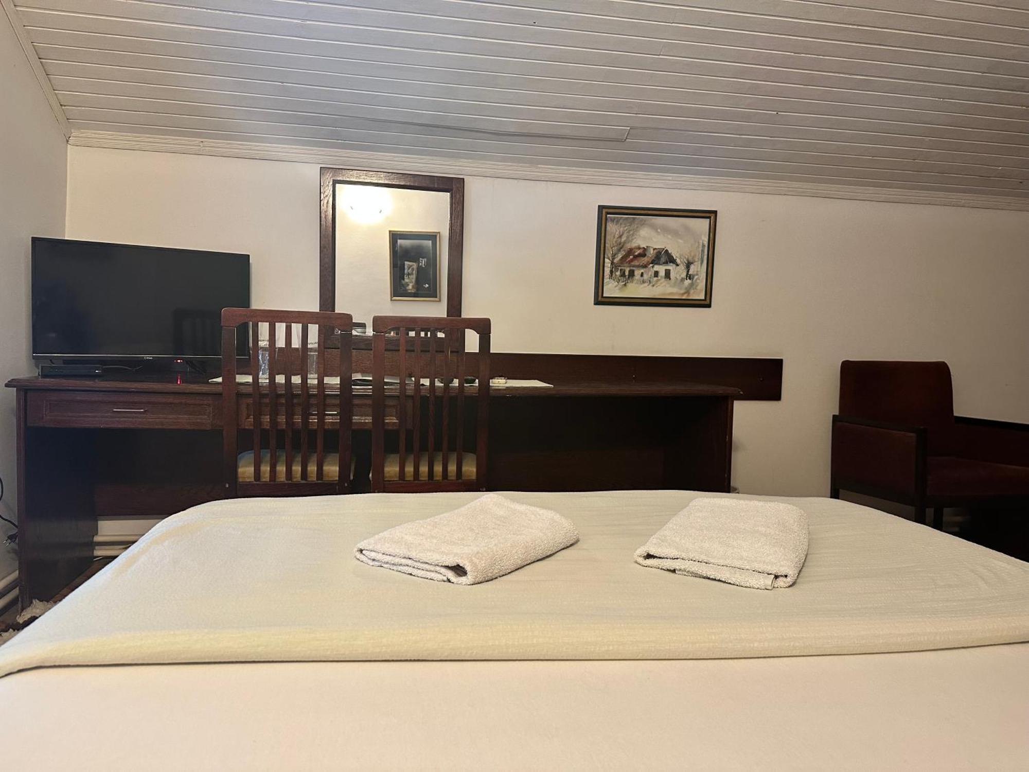 Vila Regina Palic Luaran gambar