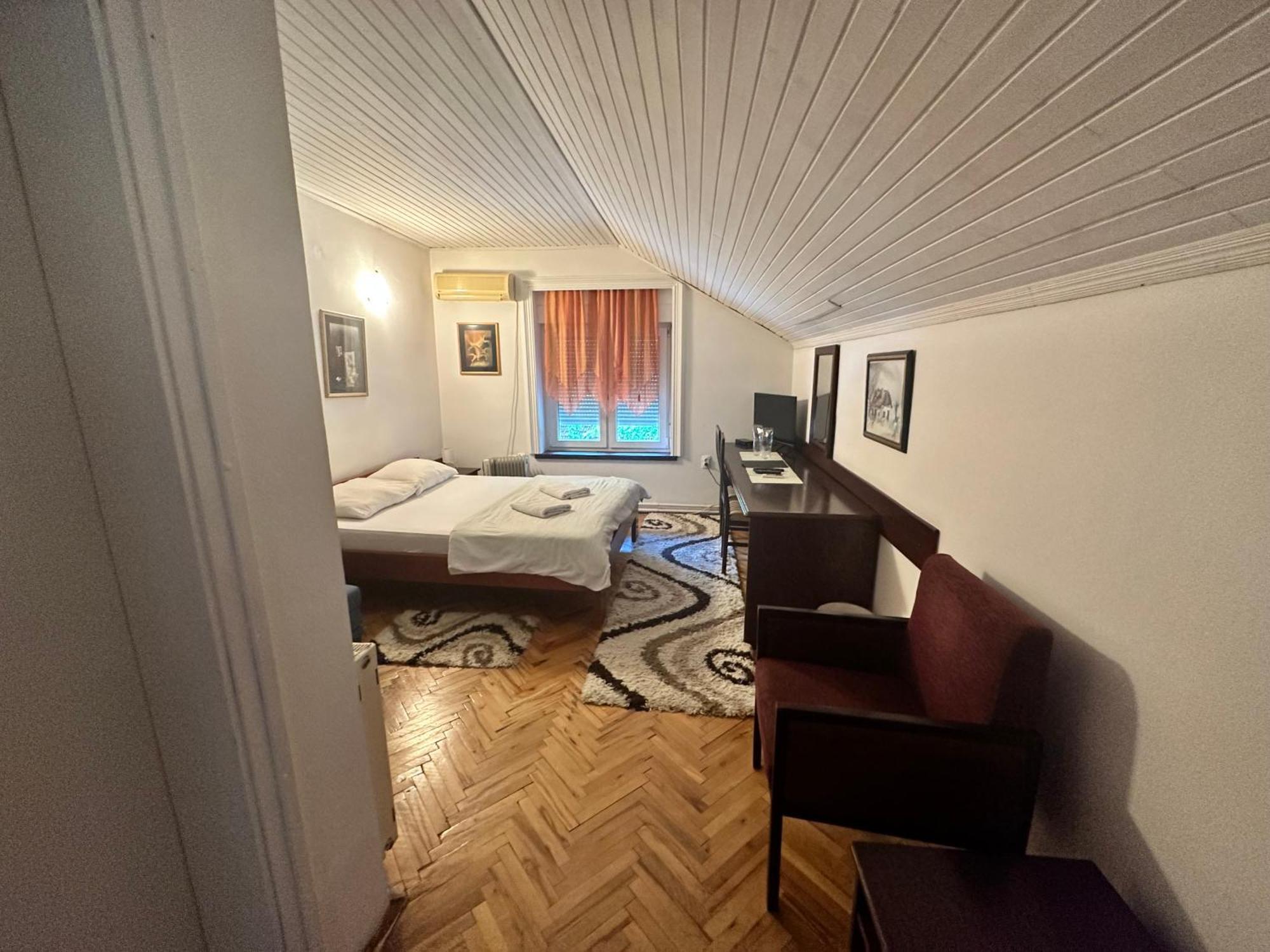 Vila Regina Palic Luaran gambar