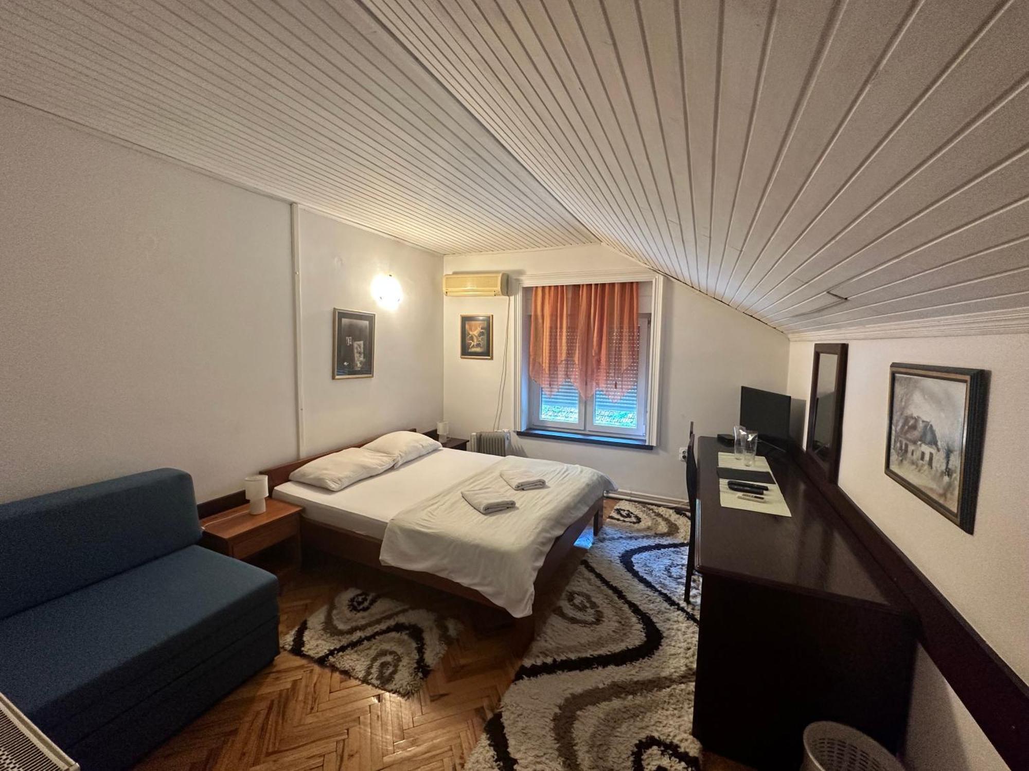 Vila Regina Palic Luaran gambar