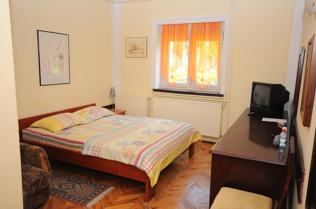 Vila Regina Palic Luaran gambar