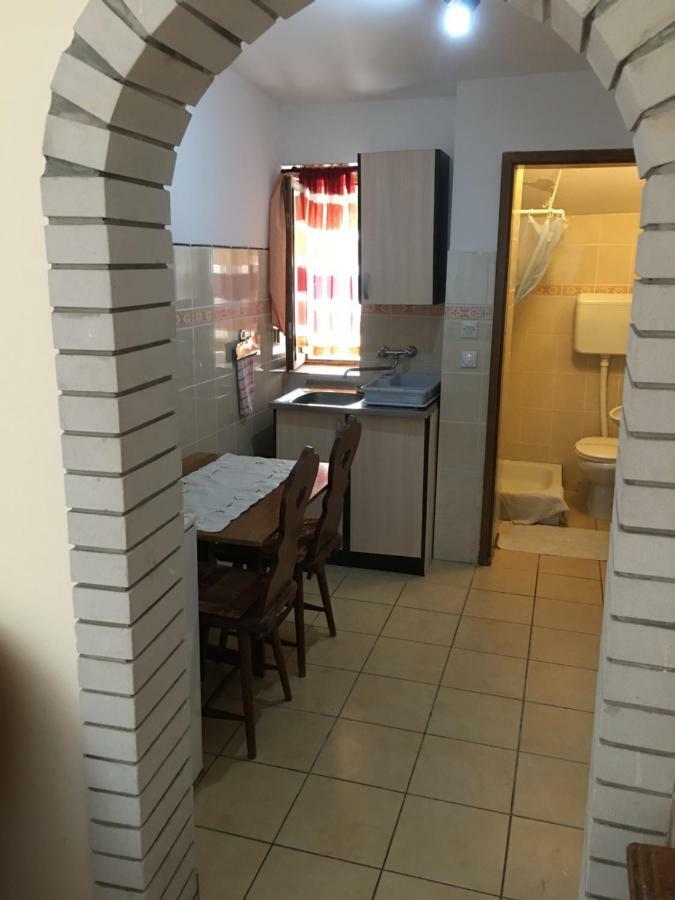 Vila Regina Palic Luaran gambar